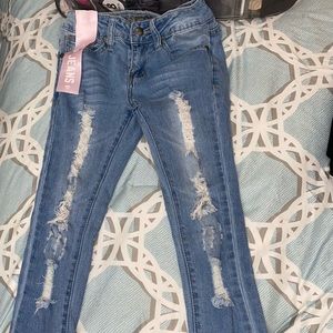 2 item bundle Jeans and top🚺